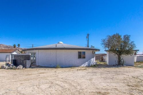 13310 La Mesa Dr, Desert Hot Springs, CA 92240-5849