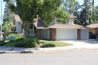 4074 Menlo Ave, Fresno, CA 93722-9012