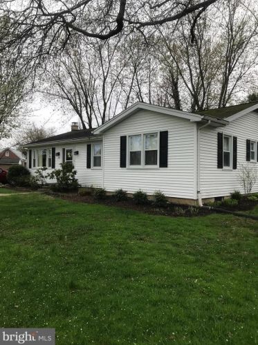 785 Harper Ave, Lancaster, PA 17601-1259