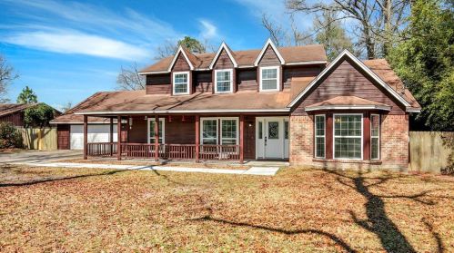 1100 Chateau Wood Pkwy Dr, Conroe TX  77385-9773 exterior