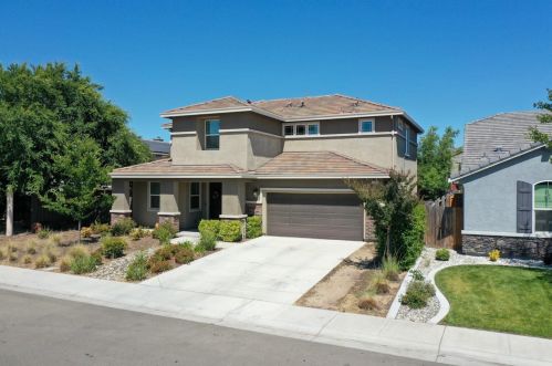 2306 Azevedo Ave, Manteca, CA 95337-7815