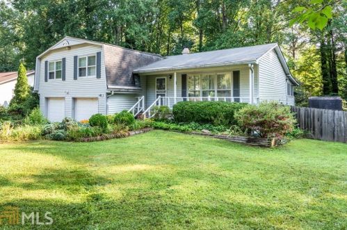 640 Creekwood Trl, Marietta, GA 30068-3136