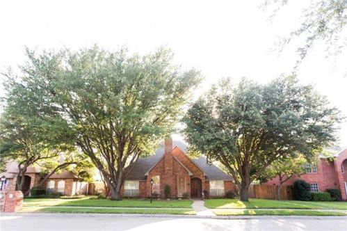 1914 Hidden Trail Dr, Lewisville, TX 75067-5539