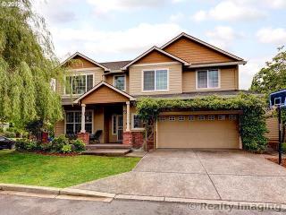 10765 Cottonwood St, Tualatin, OR 97062-8171