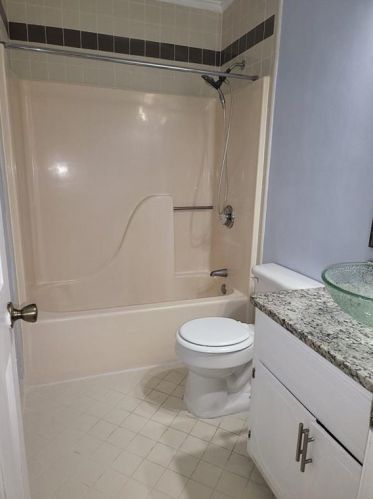 2202 Woodstream Ct, Conyers GA  30094-6830 exterior