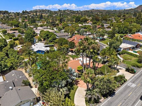 11411 Arroyo Ave, Santa Ana CA  92705-2469 exterior