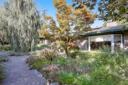 17800 Woodland Ave, Morgan Hill, CA 95037-9436