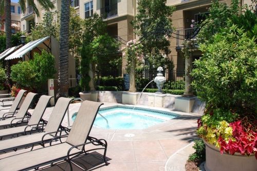 2122 Watermarke Pl, Irvine CA  92612-1698 exterior