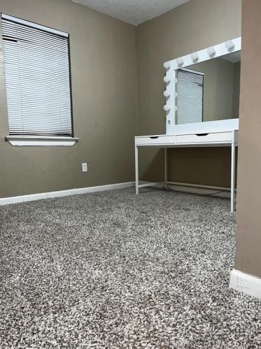 321 Holley St, Fort Worth TX  76140-3007 exterior