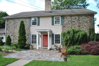 247 Belview Rd, Delaware Park, NJ 08865-9468