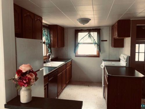 2418 Carlton Ave, Scanlon, MN 55720-2138