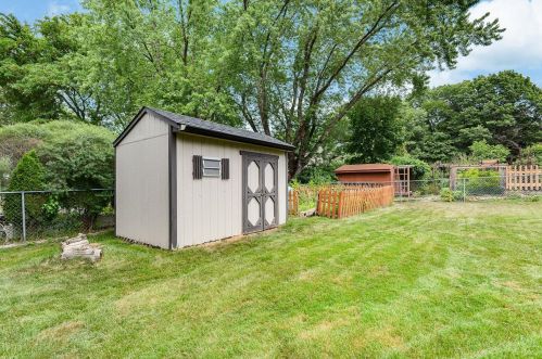 1417 Indian Oaks Trl, Saint Paul MN  55112-1963 exterior
