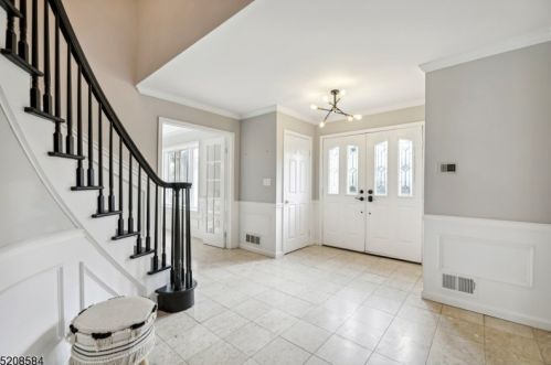 850 Long Hill Rd, Gillette, NJ 07933-1324