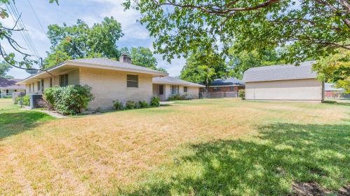 3724 Wharton Dr, Fort Worth TX 76133-2907 exterior