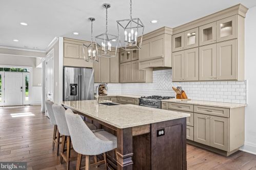 605 Warwick Rd, Tavistock NJ  08033-3926 exterior