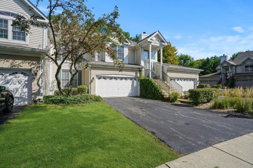 1458 Whitespire Ct, Naperville, IL 60565-2031