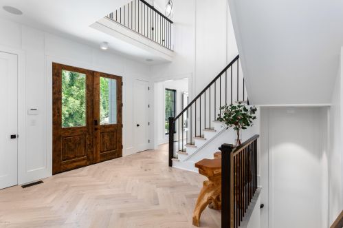 179 Maple Ave, Greenwich CT  06830-5621 exterior