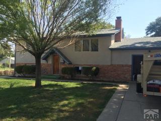 2102 Rosewood Ln, Pueblo, CO 81005-2741