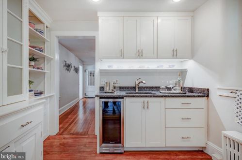 420 Allens Ln, Philadelphia PA 19119-3310 exterior