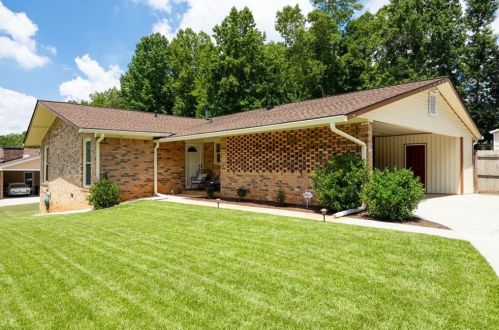 3307 Wildwood Dr, Marietta, GA 30060-6235