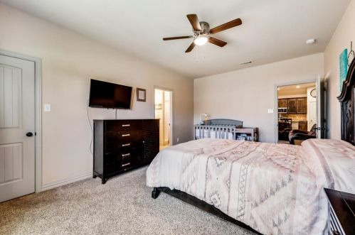 209 3 St, Valley View TX 76272-5403 exterior