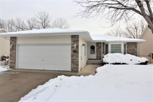 6216 Baxter Pl, Lincoln, NE 68516-4646