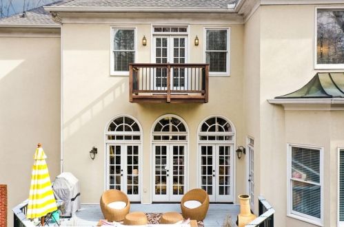4450 Crestwicke Pointe, Atlanta GA  30319-1081 exterior