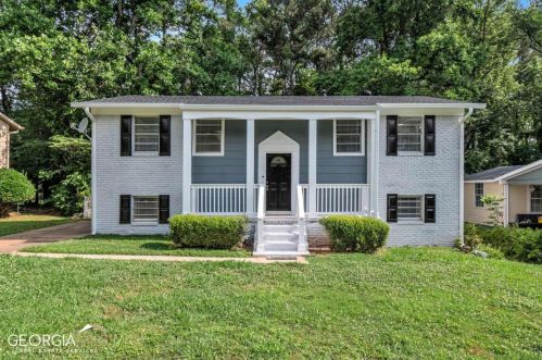 665 San Fernando Dr, Smyrna GA  30080-1478 exterior