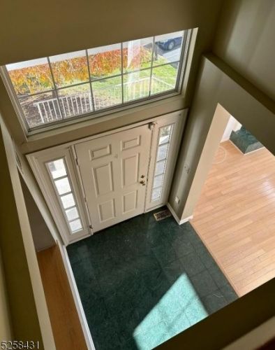 39 Woodmont Dr, Dover NJ  07869-3738 exterior