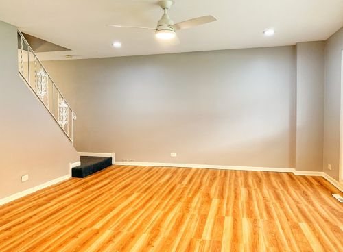 7747 Nordica Ave, Niles, IL 60714-3389