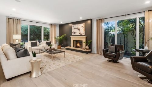 4112 Ballina Dr, Van Nuys, CA 91436-3627