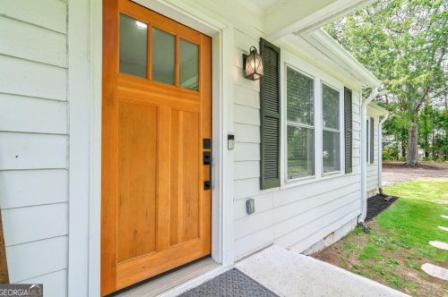 1031 Parrish Dr, Bogart, GA 30622-0026