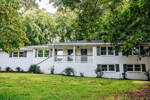 184 Anita Pl, Mableton, GA 30126-1904