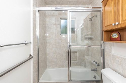 1935 Random Dr, Anaheim CA  92804-3539 exterior