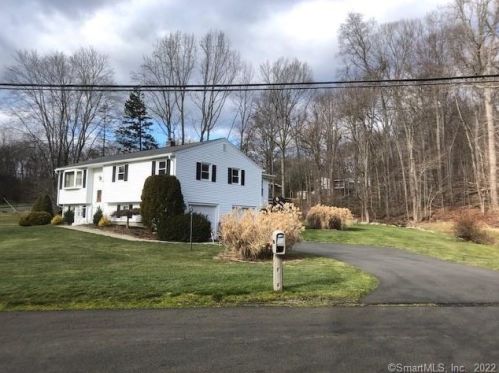 58 Windsor Rd, Huntington, CT 06484-5020