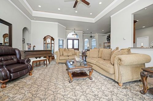 18705 Horseshoe Rd, Middletown, CA 95467-8508