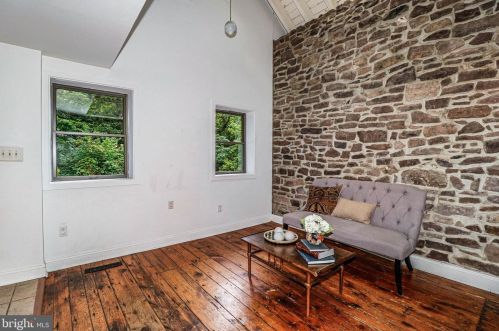 248 Upper Fry Rd, Trenton NJ 08628-2734 exterior