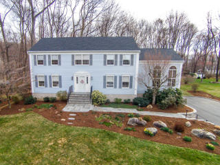 26 Leigh Ct, Dover, NJ 07869-3000