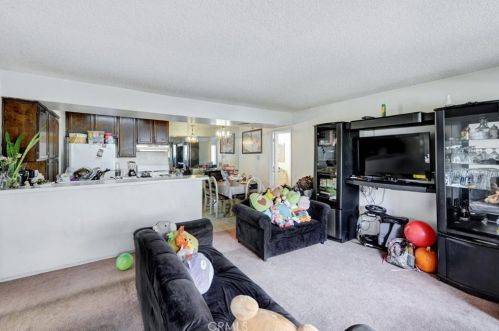 2829 Fairview St, Santa Ana, CA 92704-7725