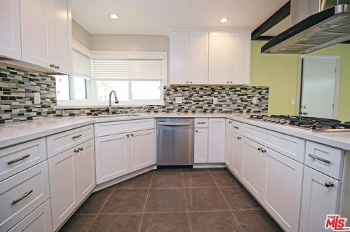 1526 Harle Pl, Anaheim CA  92802-2510 exterior