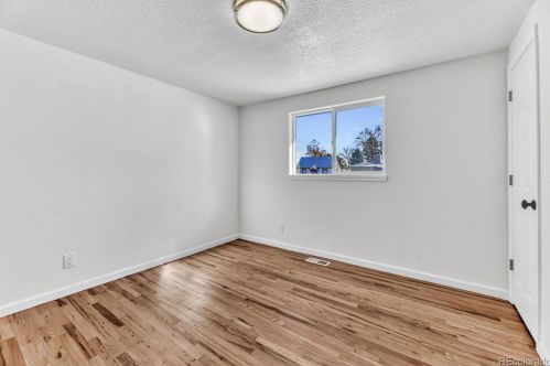 4459 Grant St, Englewood CO  80113-5806 exterior