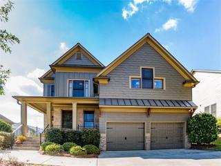 721 Midway Ave, Holly Springs, GA 30114-7541