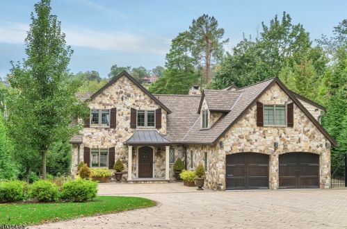 26 Island Trl, Sparta, NJ 07871-1602