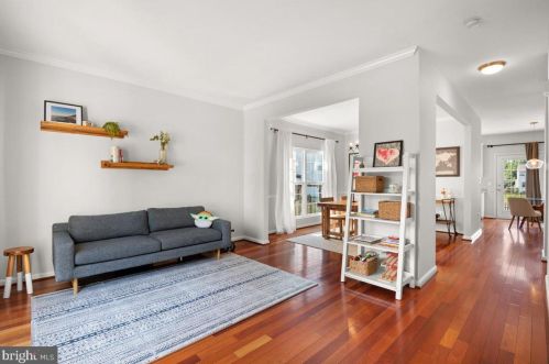 12127 Formby St, Bristow, VA 20136-2045