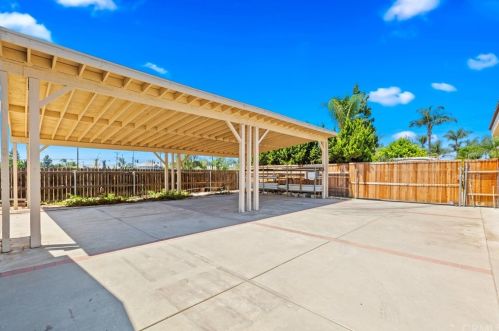 12835 Roswell Ave, Chino, CA 91710-3045