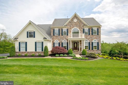 1412 Martin Meadows Dr, Fallston, MD 21047-2221