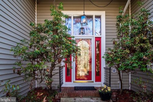 92 River Bend Rd, Fredericksburg, VA 22407-2307