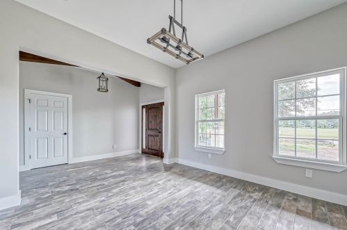 206 Cattle Drive Trl, Angleton TX 77515-9085 exterior