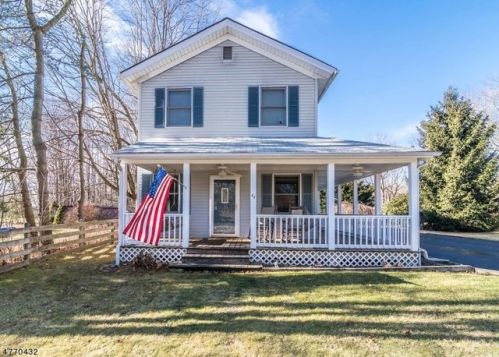 44 Main St, Roxbury Township, NJ 07836-9112
