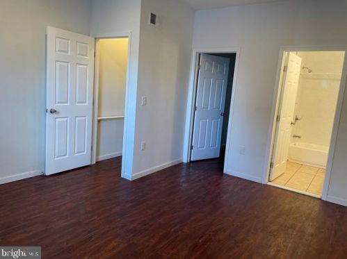 639 Manton St, Philadelphia PA  19147-4815 exterior